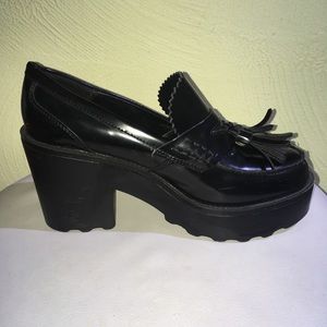 Mossimo vintage style goth platform chunky heels